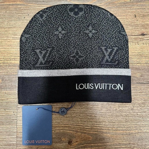 Black luv beanie fairly new condition need them gone asap - Picture 1 of 9